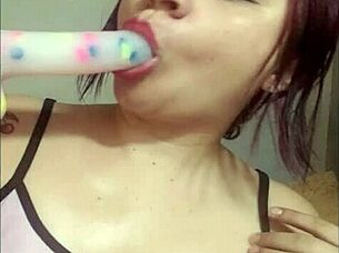 Gorgeous Young Colombian Beauty With Curvy Body And Cute Face Demonstrates How To Lick And Suck Dildo Solo