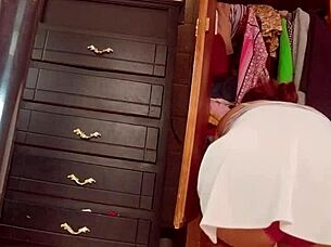 Hidden cam catches big ass culona changing clothes in secret!