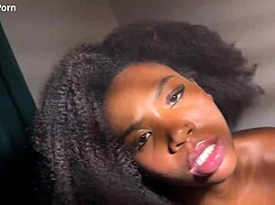 Duas namoradas, you into making out with Brazilian spanking licking interracial girl on girl cunilingus?