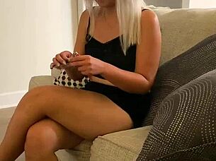 my big booty white whore gots a fat pussy