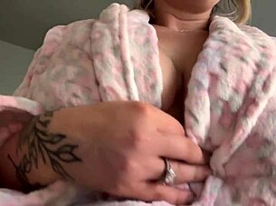 i and my girl had realy hot sex late at nite oh yeah