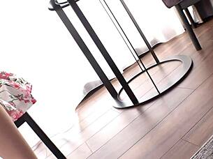 Oh my god, this 19-year-old upcoming gravure idol's shocking leaked footage from bed is insane