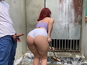 This naughty maid was twerking to provoke me and drive me crazy.