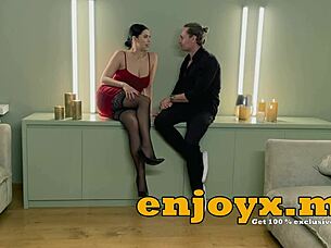 How does a dirty dude with gigantic penis make Kira Queen cum hard like a pornstar in blowjob action?