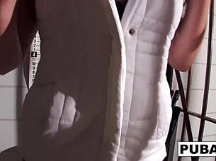 Dani Daniels looks absolutely amazing in her stunning brunette style