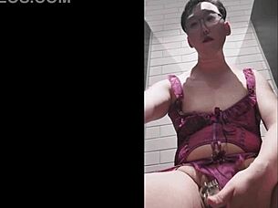 Asian sissy flashes in public toilet for solo BBC tribute 😈🚽