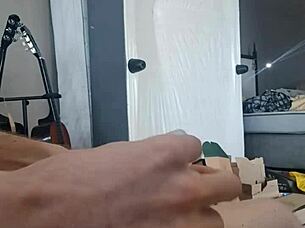 Oh wow, that huge cock from Cape Town explodes in a massive cumshot!