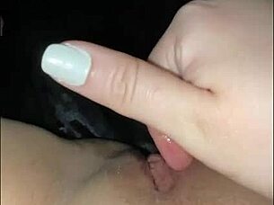 I feel so intense with my first solo fingering as 18+ Saudi Arabian amateur in USA