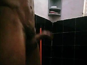 Lindo Aloprado Measures 21cm in Detail