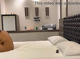 Meu marido me liberou para ir ao motel com um amigo da academia cuckold hotwife corno.