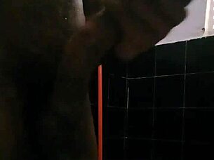 Lindo Aloprado Measures 21cm in Detail