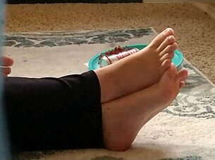 cute feet hidden candid 👣