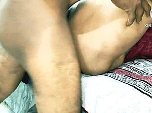 Indian desi bhabhi you fuck gym boys with big cock now