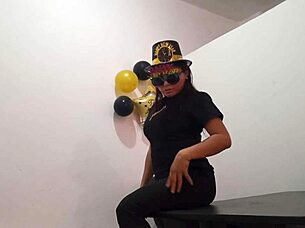 Slutty latina gets bored in office and uses butt plug for anal arousal 😈