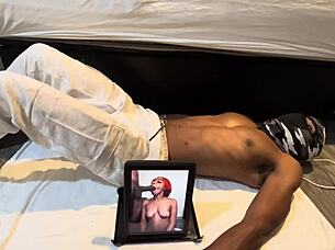 keeping my abs tight for the ladies out there