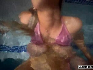 Intense Fucking Big Natural Tits Blonde Babe in Pool Creampie