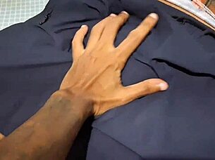 Ei, que delícia dar só no cuzinho no fim da tarde com essa petite latina safada 😏🍑