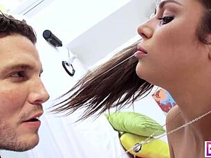 Anna Morna pussy loaded!