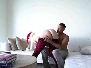 Alexis Andrews Sucks Huge Cock and Spreads Pawg Ass for Facial Cumshot in Florida Holiday Fundraising with Salvation Army Slut Action