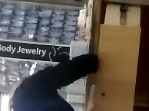 hey, isn't this hot young 18+ booty just so captivating?