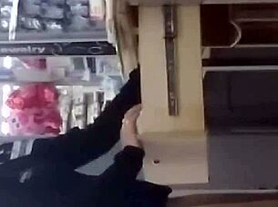 hey, isn't this hot young 18+ booty just so captivating?