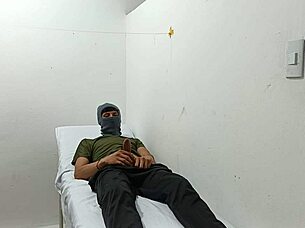 i uh love when this kinky doctor jerks his big cock in the office like that