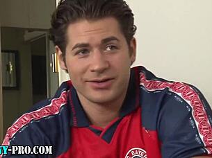 oh, this hot tranny pro getting face spunk just drives me wild with desire