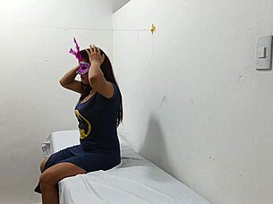 i uh love when this kinky doctor jerks his big cock in the office like that