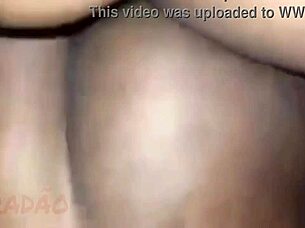 enchendo o cu da puta de leite com facial e deepthroat action