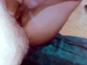Desi bhabhi enjoys hardcore pussy fucking with her partner