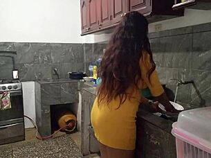 I pull out the bait from his penis in the kitchen with a luxurious homemade blowjob