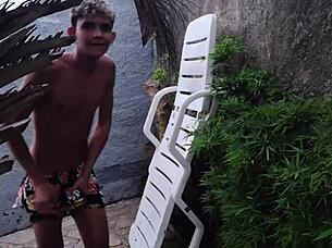 Bold Madastra Seduces Entiado with Huge Ass While Virgin Irmaozinho Spies Public Sex Pool Bondage