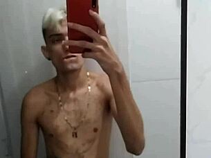 I jerk off solo in the bathroom after soccer