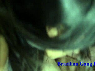 Casal amador vai ao swing e faz uma suruba com desconhecidos