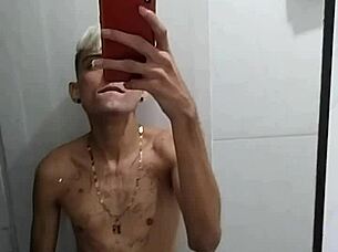 I jerk off solo in the bathroom after soccer