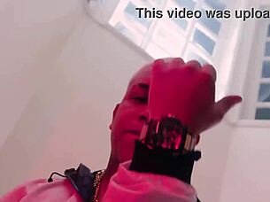 Hey, check out this nerdy guy banging a pale girl in casual fun