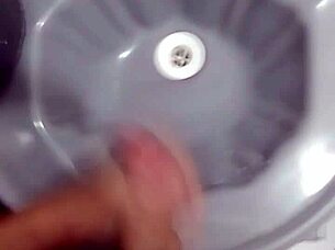 I jerk off solo in the bathroom after soccer