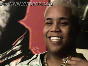 Ei, olha esse nerd metendo na garota pálida de boa