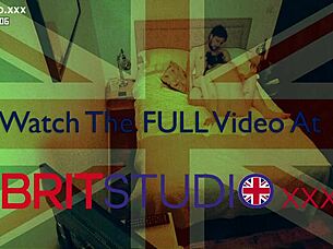 oh man i cant believe this voyeur couple is fuckin in air bnb with deepthroat and doggystyle...