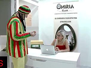 Sexy Mommy Enjoys Double Fucking with Intense Pleasure