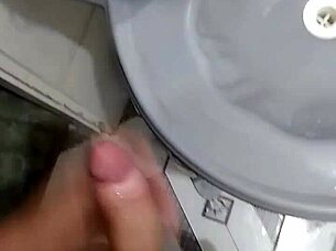 I jerk off solo in the bathroom after soccer