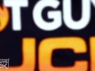 In a casual moment, it was his turn to hit as Myles Mint enjoyed spreading Camilla Cream's legs apart wide