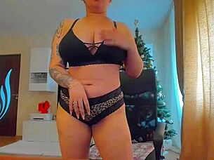 i love how my sexy lingerie makes my big natural boobs bounce in this closeup groping session