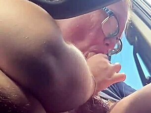 Who Wants Dick For Lunch From This BBW Amateur Sucking Deep!