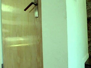 sovereign syre is back in stockings and totally ready for some hot action 😏🔥