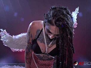 Sully savage casually rides the tremor toy during her petite brunette casting interview with fishnets