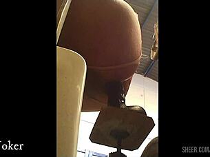 maquina sexual goes up and down as i offer my skinny ass for monster cock anal