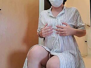 Watch! Married Woman Frustrated And Masturbating Her Wet Pussy!