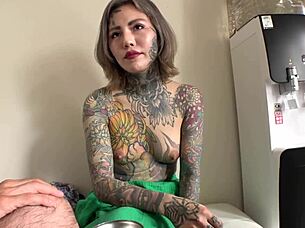 japanese amateur shows tattooed body in homemade asian pussy licking and deep kissing sex scene