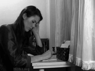 Oh man, that sexy psycho girl in the shower is like, totally hot and crazy!